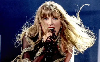 'Is She Showing Us Something?': Photos from Taylor Swift's Eras-Themed Surprise Party Spark Fan Discussions