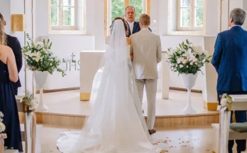 I Noticed Something Odd About the Bride at My Best Friend's Wedding – When I Lifted Her Dress, Everyone Was Left in Shock