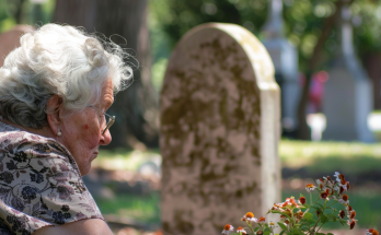 Old Woman Brought Son's Favorite Pastry to His Grave & Found Note Saying 'Thank You' upon Her Return – Story of the Day