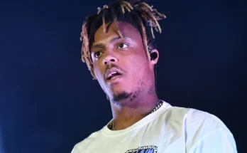 Singer Sparks Concern Performing with Oxygen Tank at Juice WRLD Day