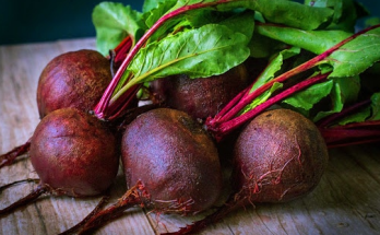 Why You Should Drink Beetroot Juice: Unbelievable Health Benefits + Easy Detox Recipe