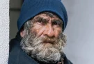 I Gave Shelter to a Homeless Man I Saw near the Dumpster – I Was Speechless When He Came Out of the Shower