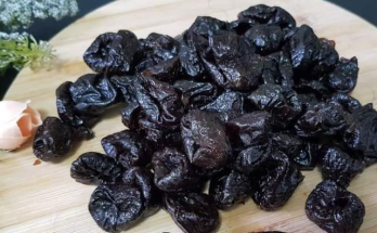 Clean Your Bowel with Dried Prunes: A Simple Way to Boost Your Health