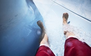 Female diver ignores warnings over men-only waterslide - goes down anyway