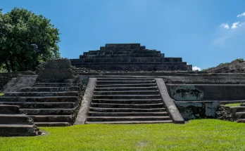 Archaeologists make unnerving 2,400-year-old discovery at top of ancient pyramid