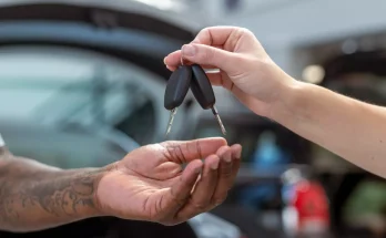 Mechanic warns people of three things they 'must check' before buying a used car