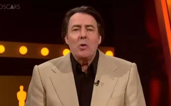 Oscar viewers say they are ‘muting their TV’ because of ‘embarrassing’ ITV panel